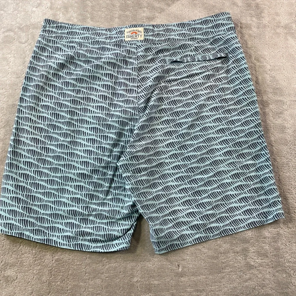 Faherty Beacon Trunk Board Shorts Mens 34 Light Blue Geometric Summer Beach
